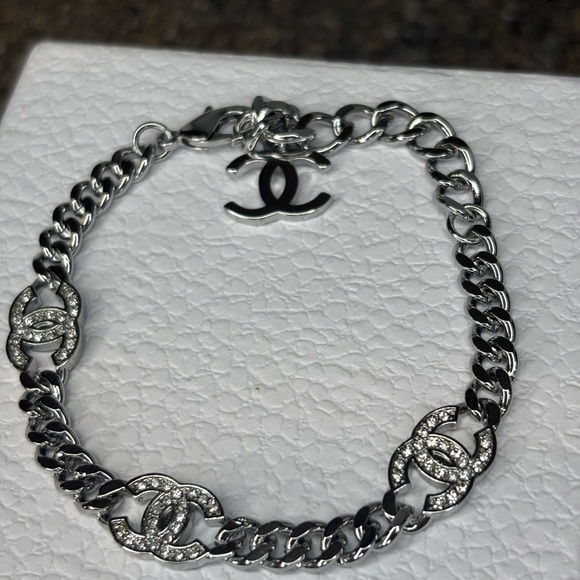 Silver CC Bracelet - Picture 4 of 5